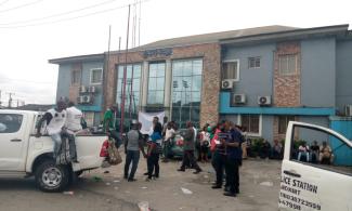 Organised Labour Pickets Port Harcourt Electricity Company Office In Bayelsa Over Hike In Tariff, Laments Economic Hardship 