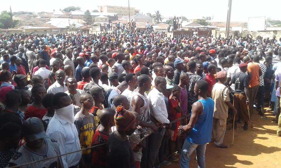 Residents of Byazhin Kubwa in Abuja waiting for palliative