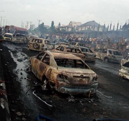 berg5 PHOTONEWS: Heartbreaking Scenes From The Lagos-Ibadan Expressway Tanker Explosion
