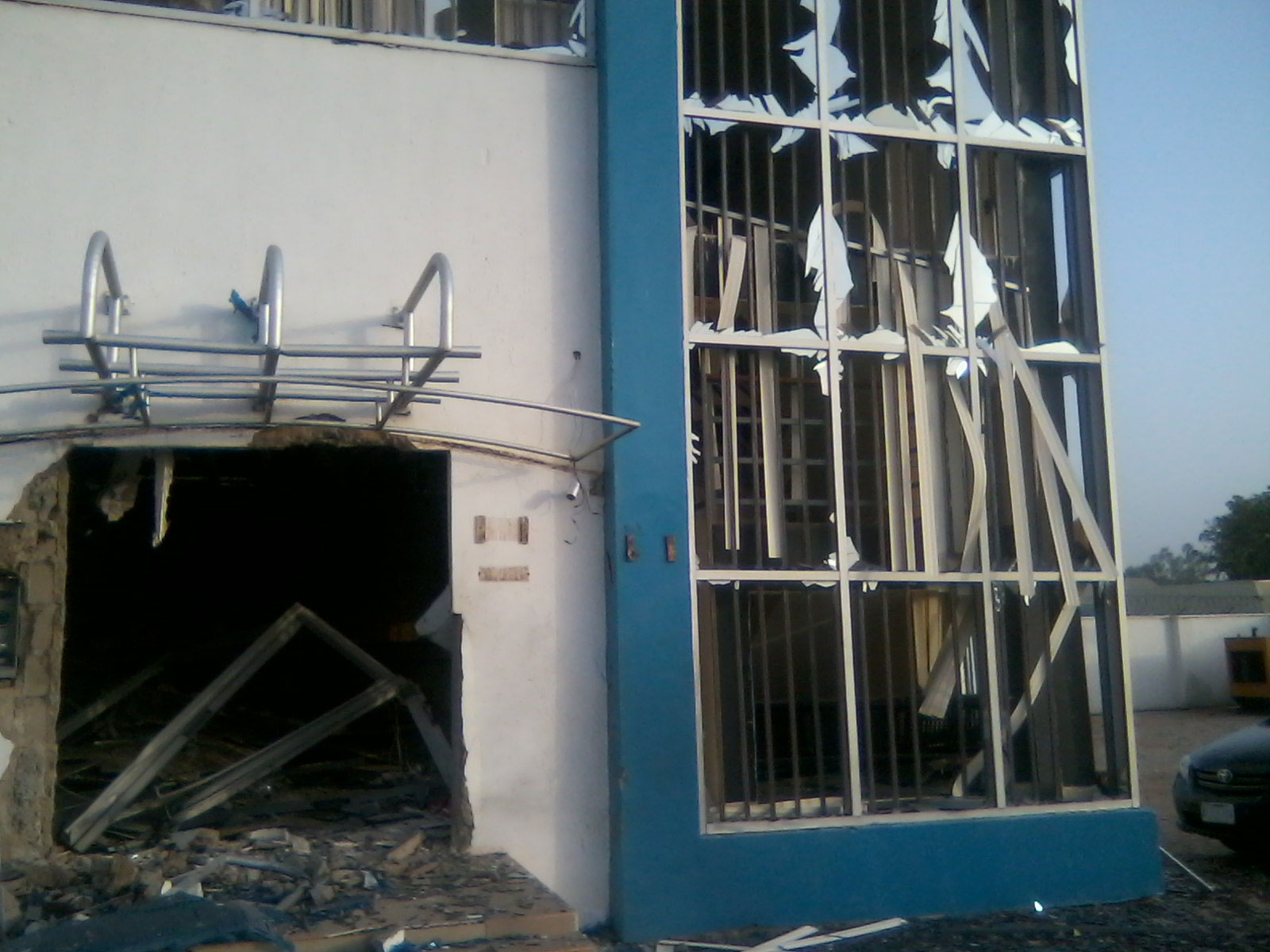 Gunmen Attack Birnin Gwari Town In Kaduna State, Bomb Police Station And Banks 3