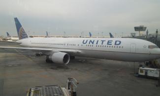 United Airlines Boeing Aircraft Carrying 193 Passengers, Damaged After Hard Landing In US