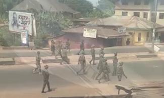 Crisis Brews In Enugu State Market As Nigerian Army Personnel Harass, Brutalise Traders