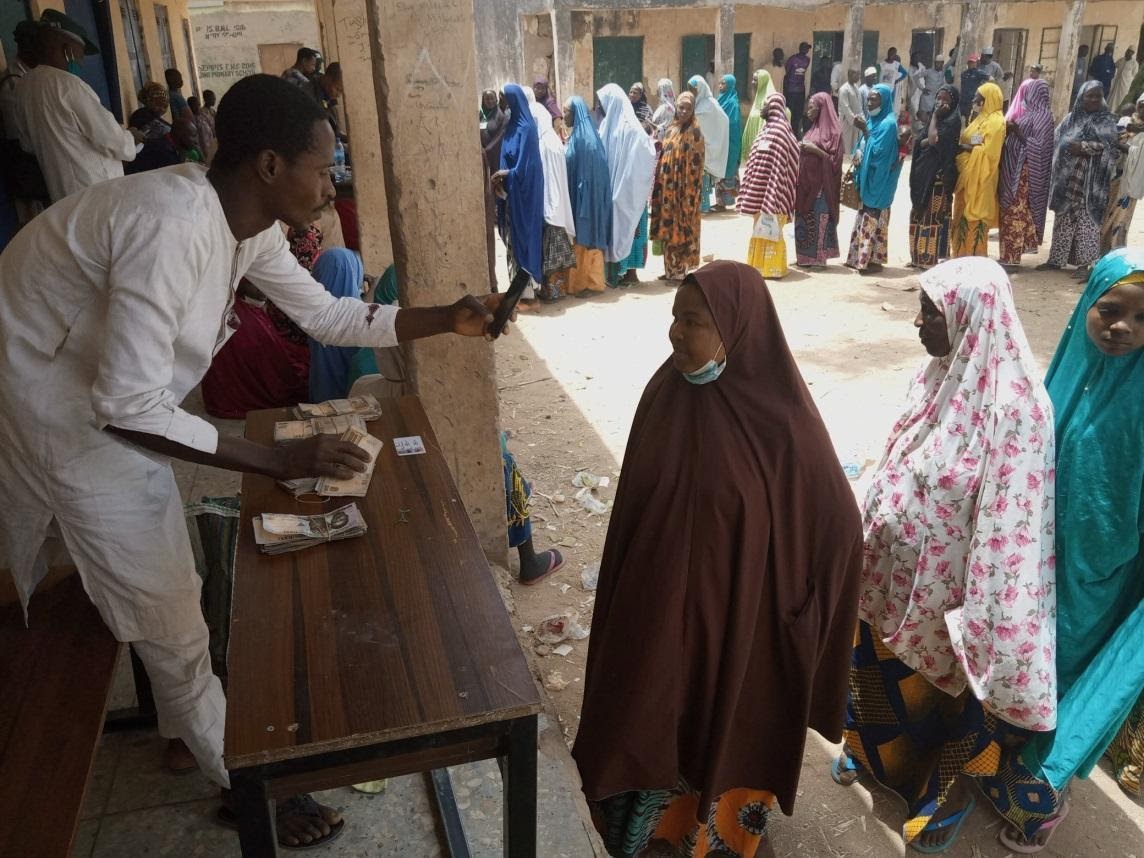  Photo showing non-electronic payment of conditional cash transfer in Ningi LGA, Bauchi State.