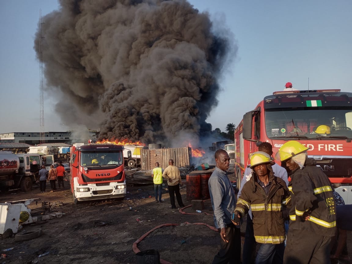 [GIST] BREAKING: Fire Destroys Several Oil Tankers In Lagos Mechanic Village