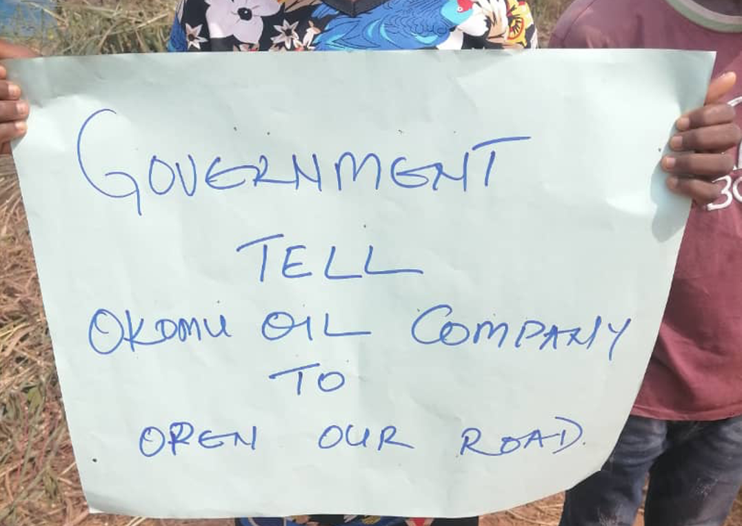 Okumu community protesting against Socfin/Okomu oil palm company