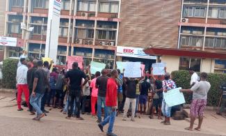 Enugu Residents Shut Down Electricity Firm, EEDC Over Outage For Five Months