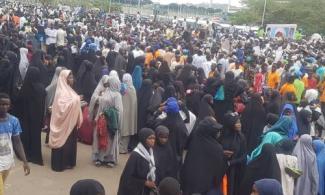 Nigeria Police Arrest 19 Shi’ites For Protesting Over Illegal Seizure Of Leader, El-Zakzaky And Wife’s Passports In Abuja