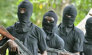 Gunmen Attack Police Checkpoint In Anambra State, Kill Officer, Injure Others