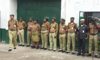Nigerian Prison Authorities Warn Staff Against ‘Indiscriminate’ Loan Collection, Fish For Bankrupt Officers To Use As Scapegoats