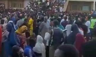 Thousands Queue To Volunteer For Defence Of Niger Against ECOWAS Military 