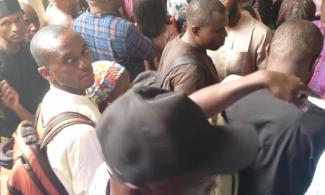 Thousands Of Unpaid Nigerian Federal Workers Protest In Abuja Over Poorly Planned IPPIS Verification Exercise, Demand Zoning Of Registration 