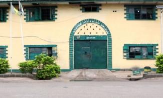  118 Inmates Escape As Rainstorm Damages Nigerian Prison