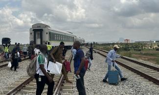 Abuja-Kaduna Train Derails, Third Time in Three Weeks, Causes Panic Among Passengers 