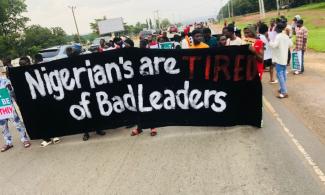 BREAKING: Nigerians Begin One-Million Man March In Abuja In Day 10 Of #EndBadGovernance