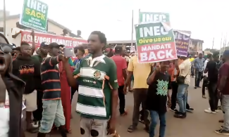 Edo Governorship Election: PDP Members, Supporters Protest In INEC Office, Demand Reversal Of Poll Results