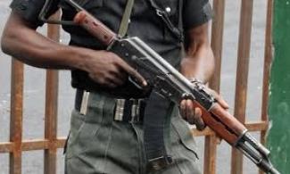 BREAKING: Nigerian Police Inspector’s ‘Accidental Discharge’ Kills Man At Calabar Drinking Spot